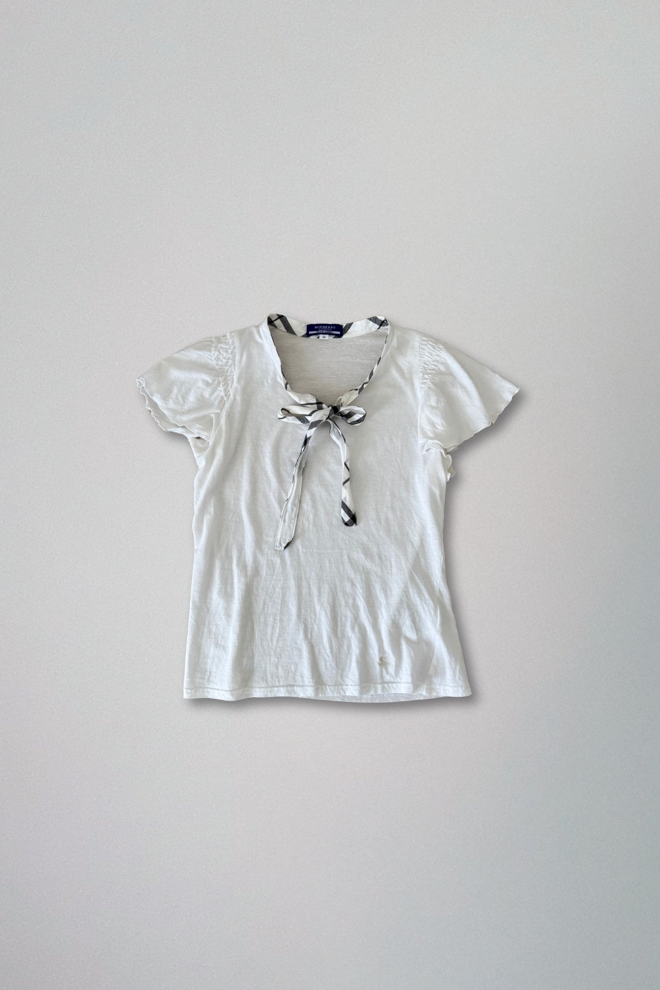 burberry blue label | ruffle sleeve shirt with checkered neck tie