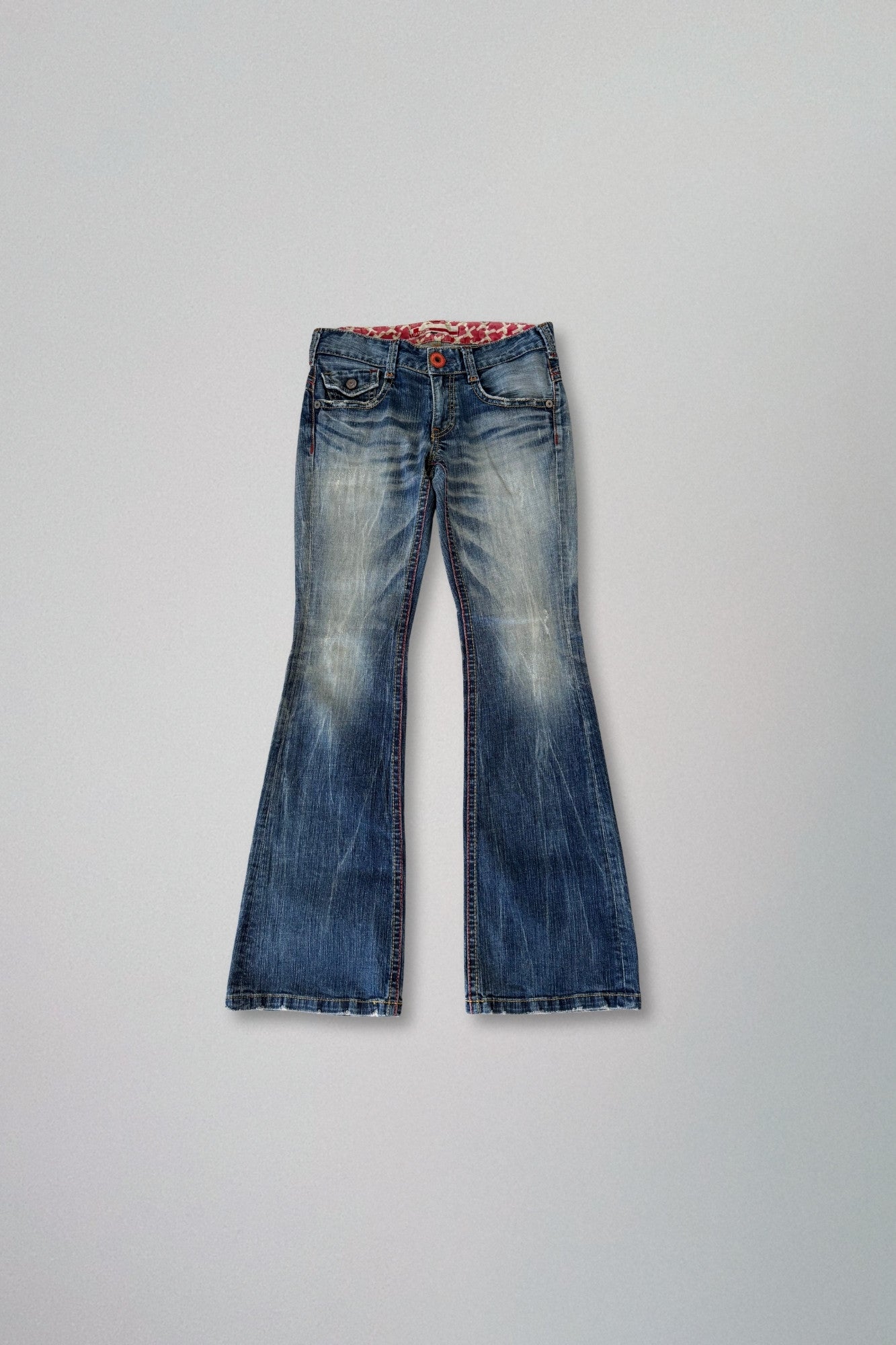 genoese | low waisted jeans with back strap
