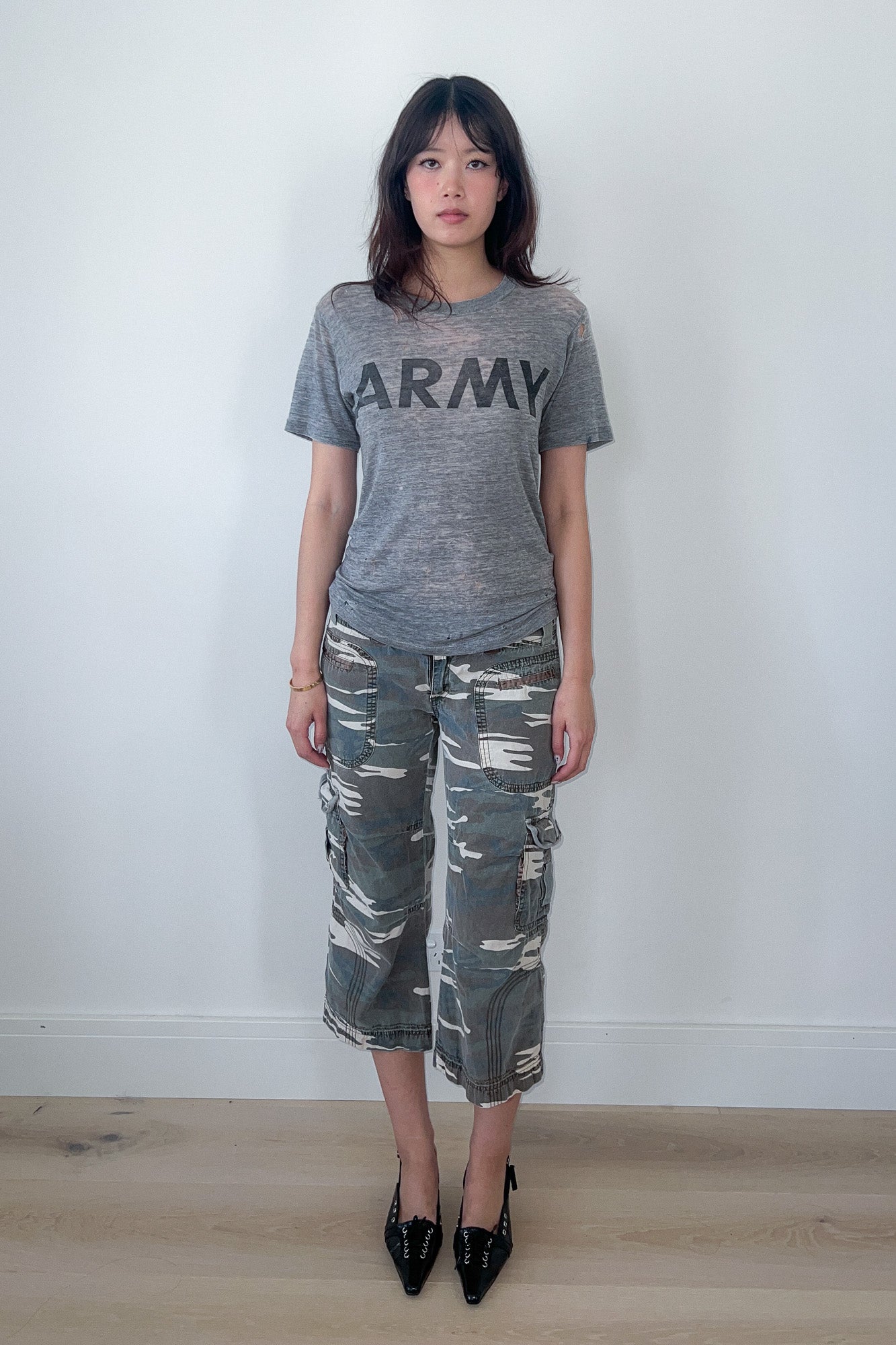 distressed US army tshirt