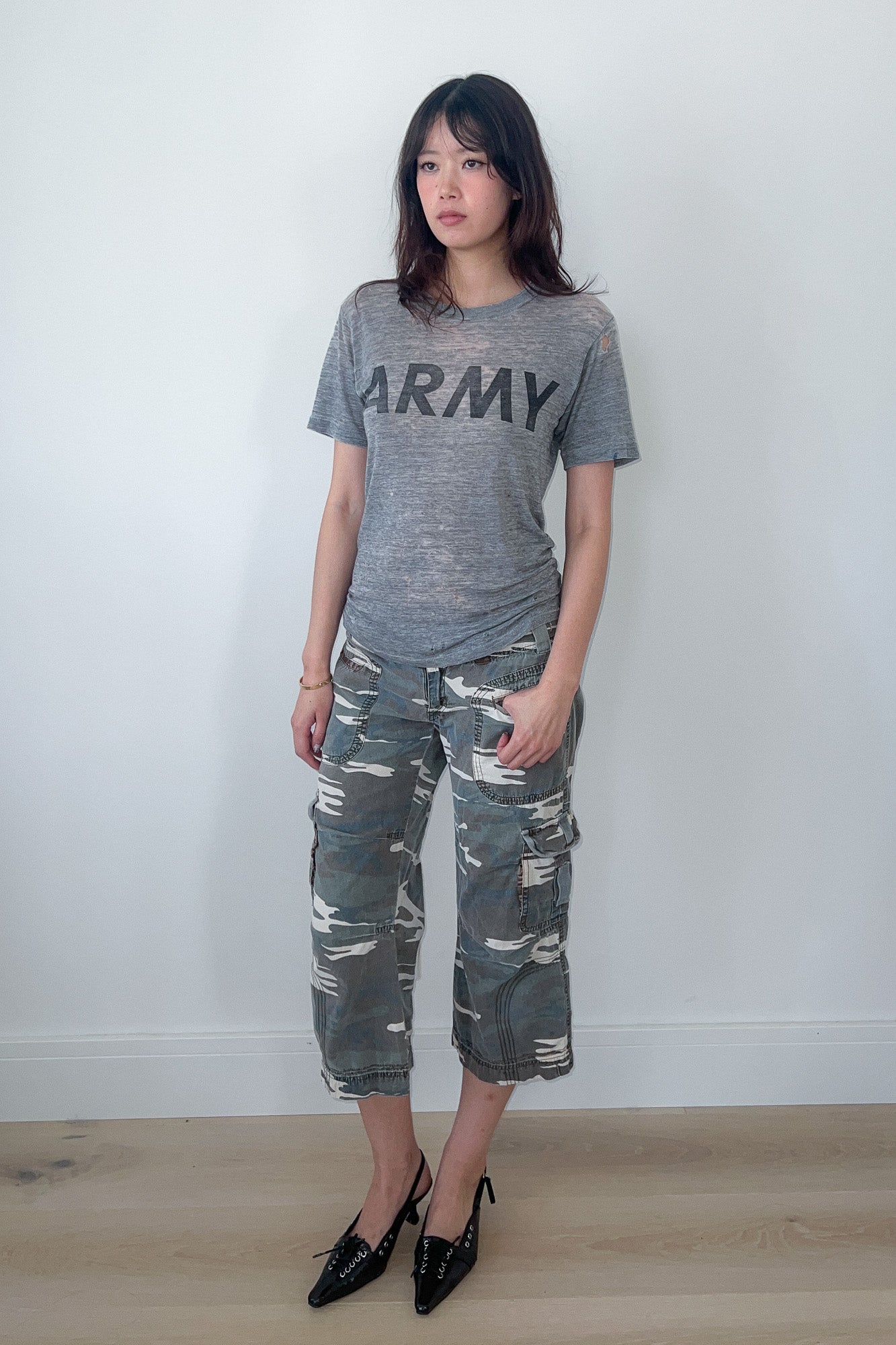 distressed US army tshirt