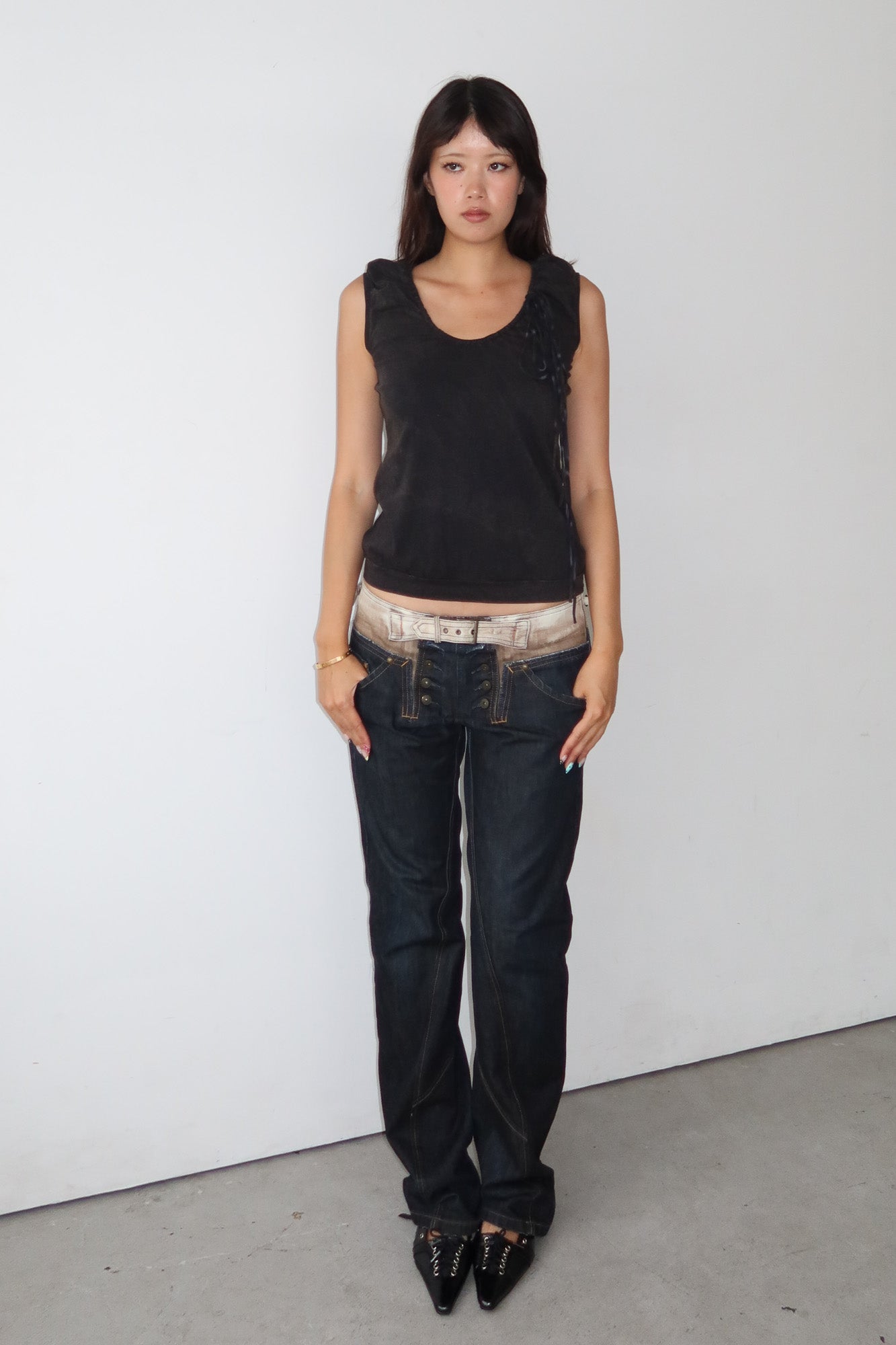 marithé françois girbaud | belted jeans