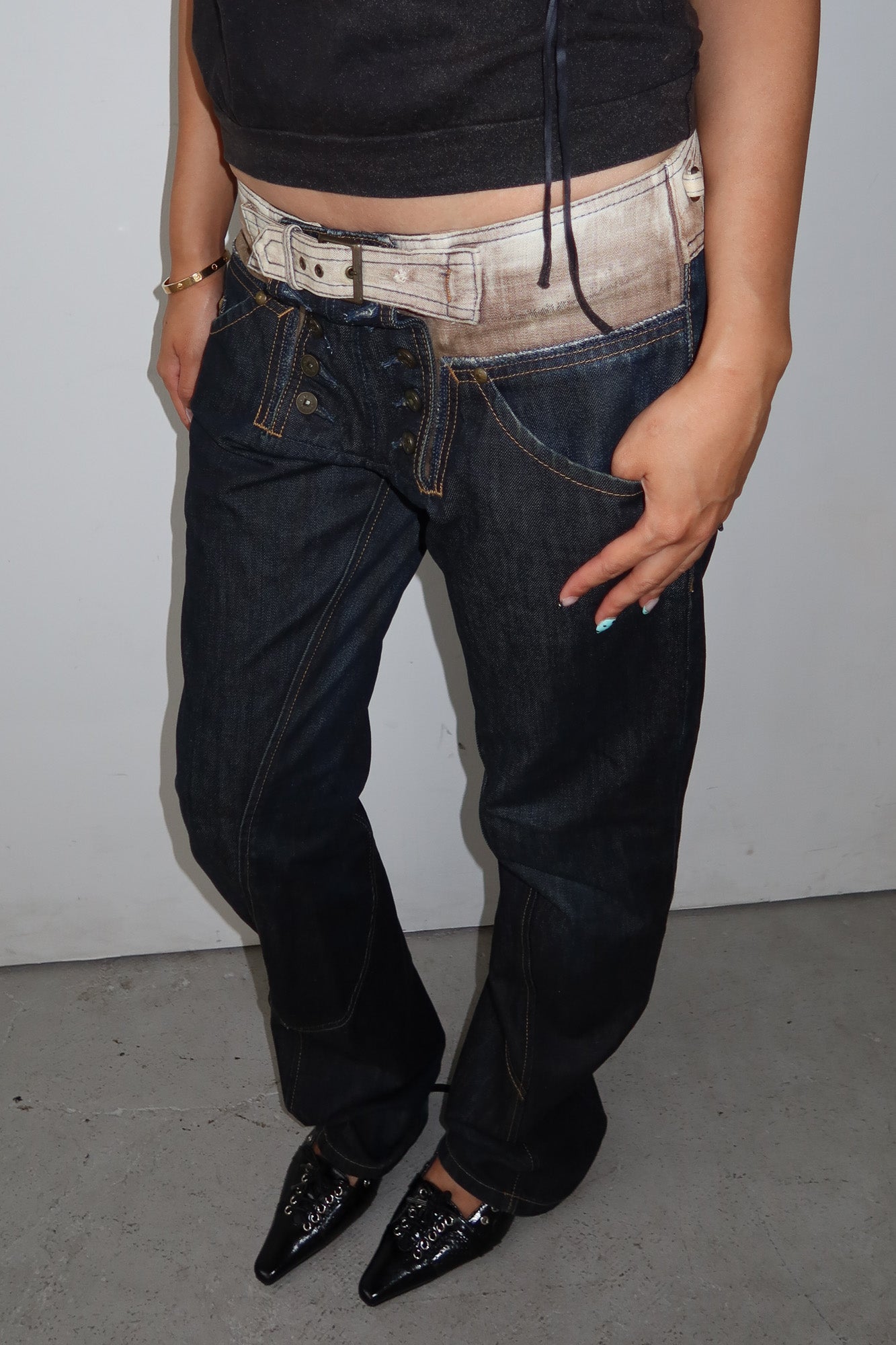 marithé françois girbaud | belted jeans