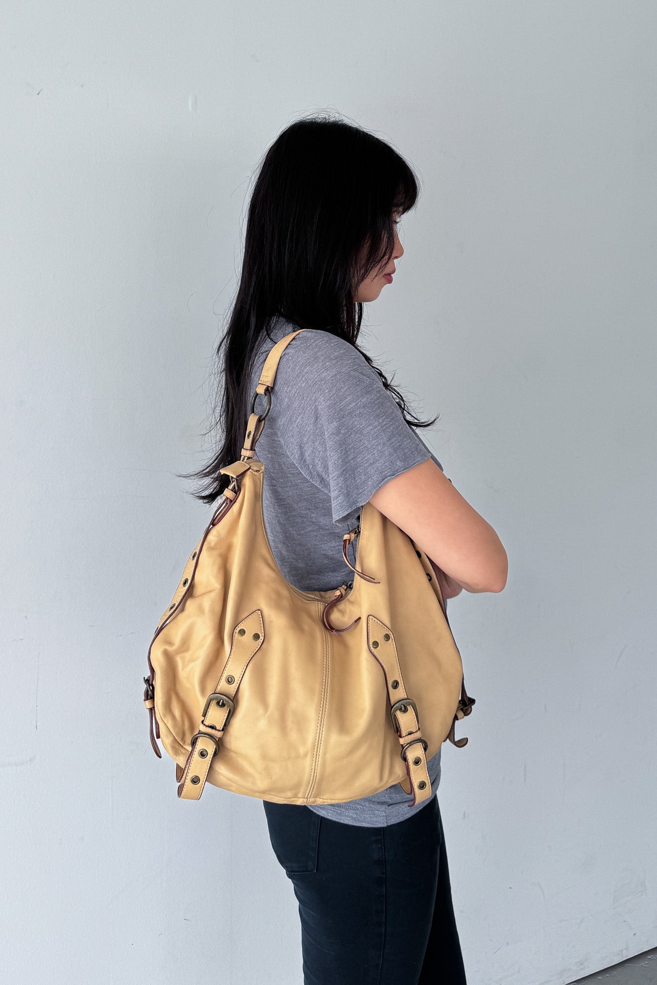 tan leather buckle bag