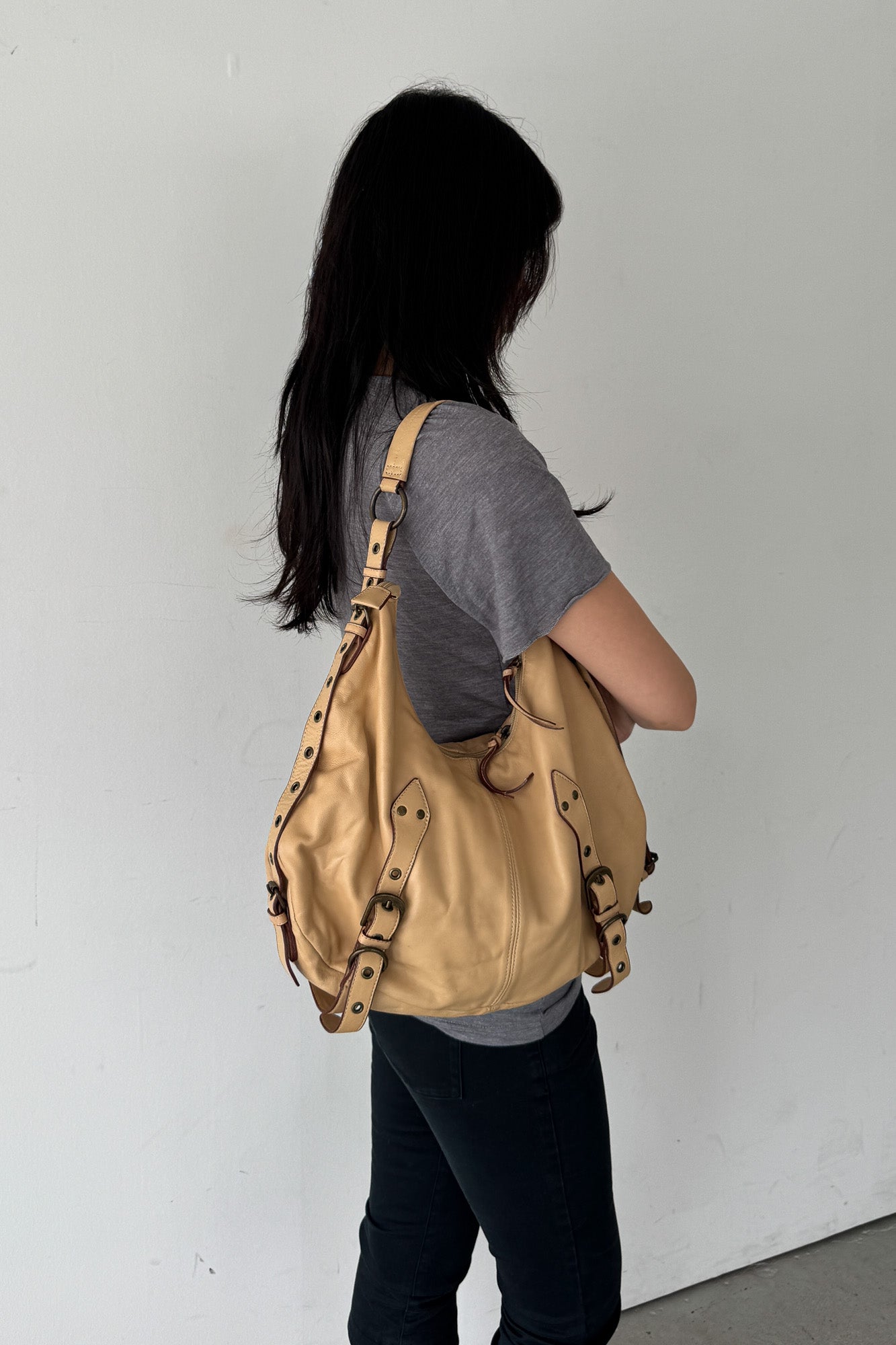 tan leather buckle bag