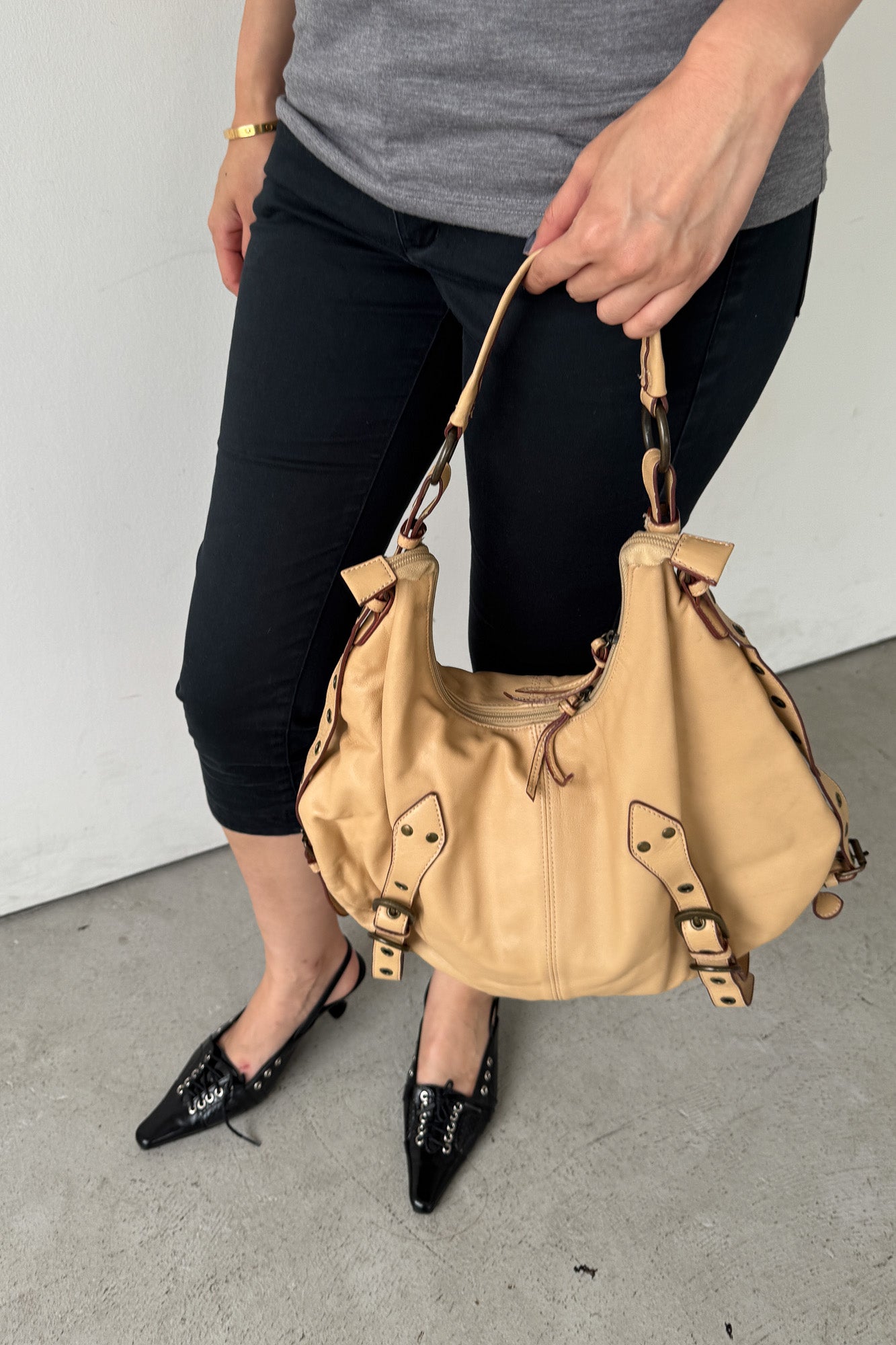 tan leather buckle bag