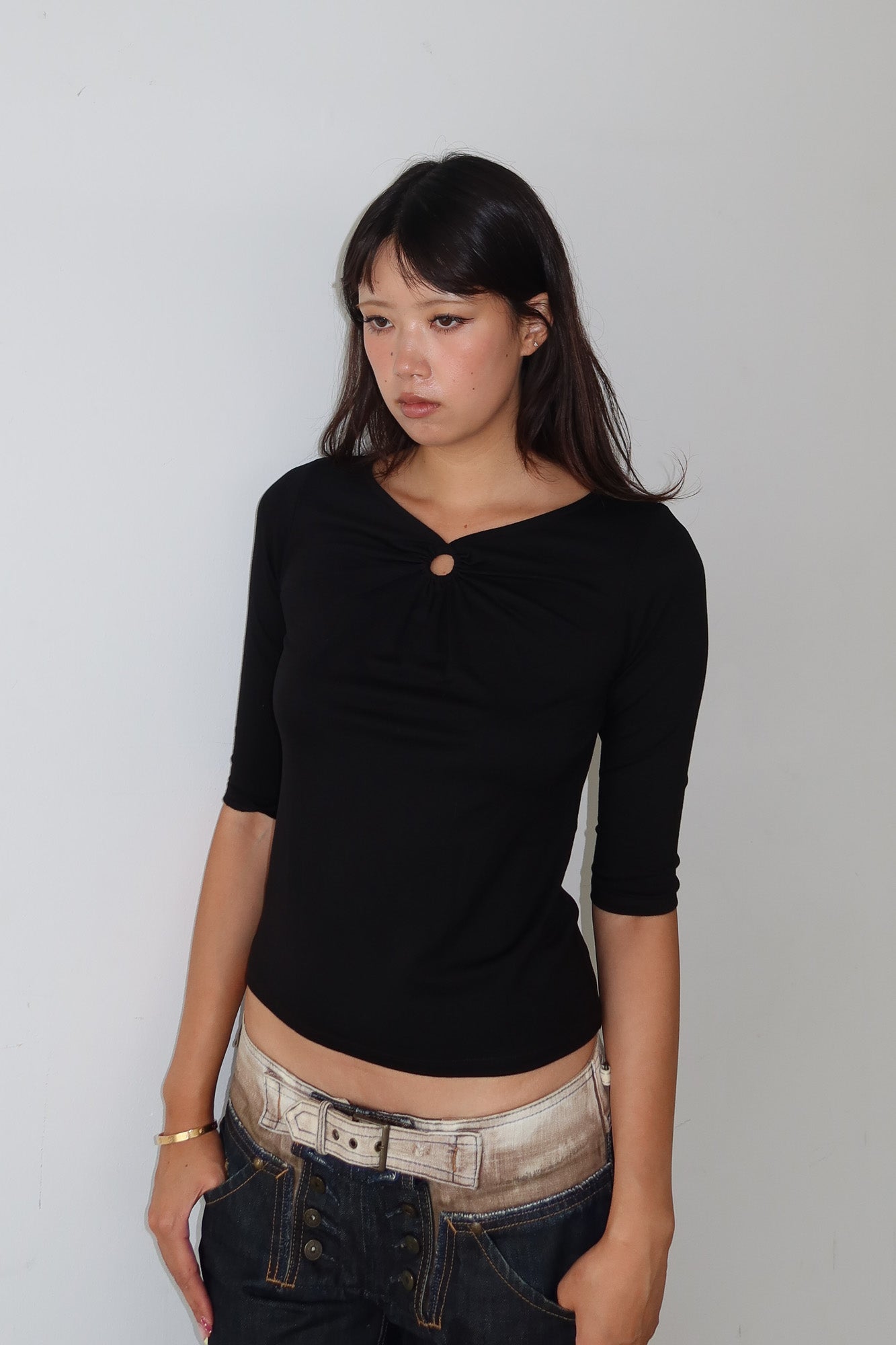 black keyhole ruched top
