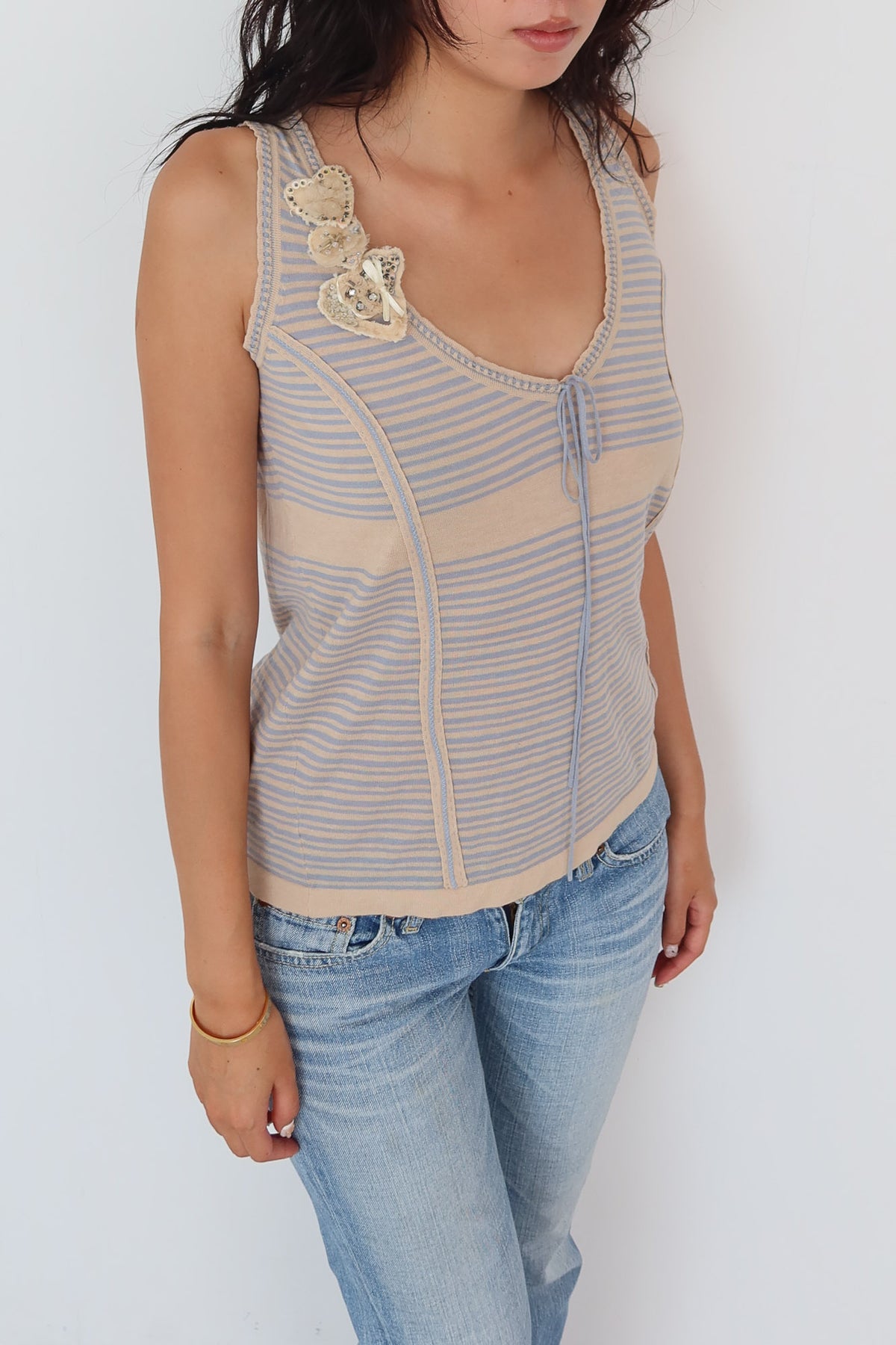 appartamento 50 | striped flower top