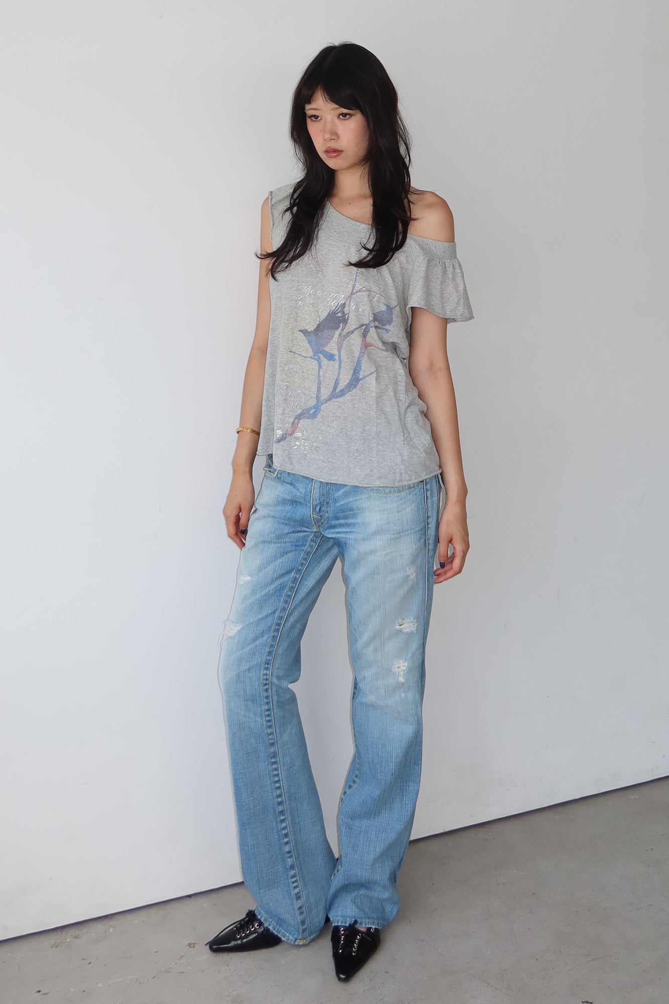 DKNY | printed off-shoulder tshirt