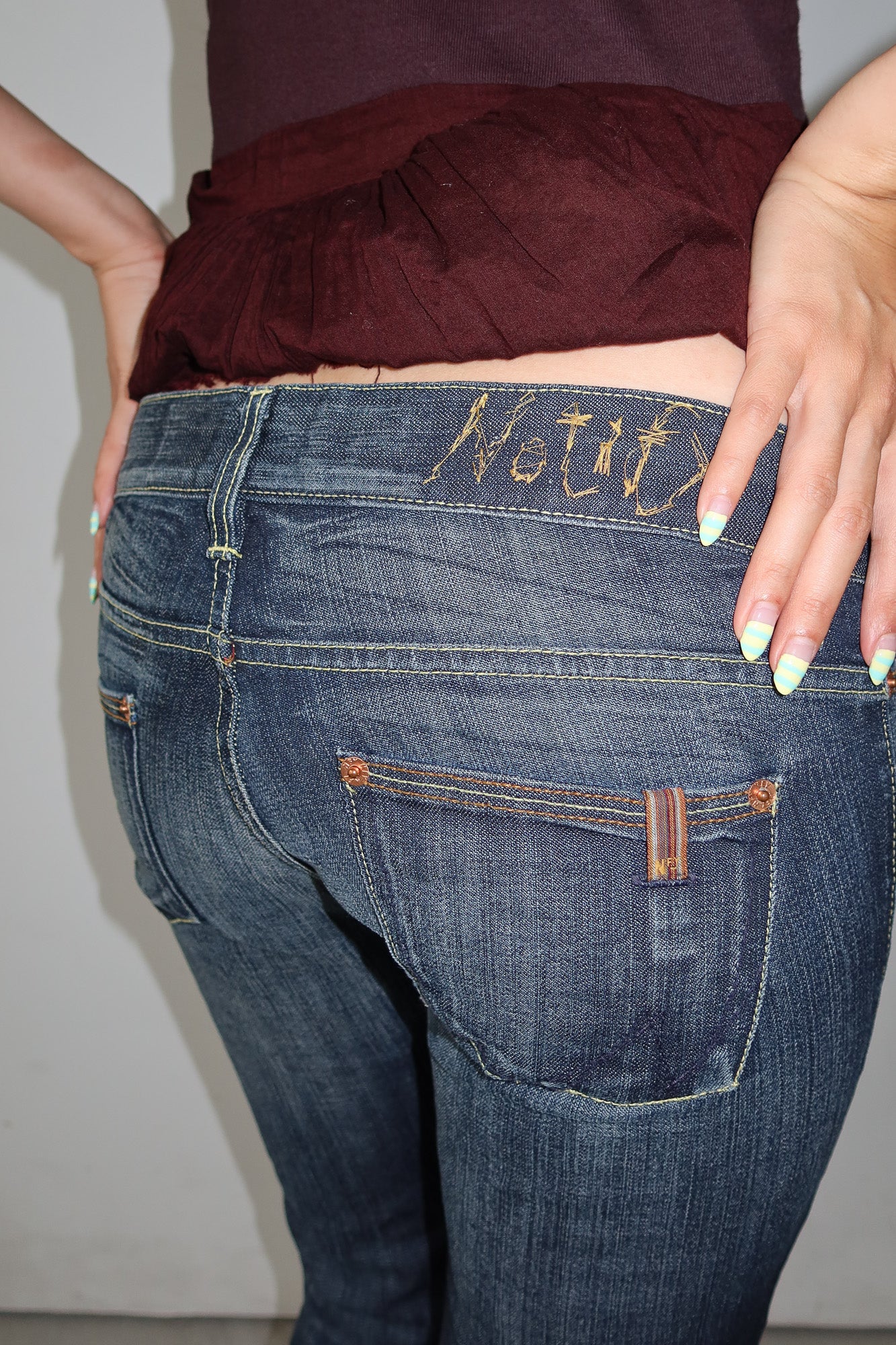 notify | jeans