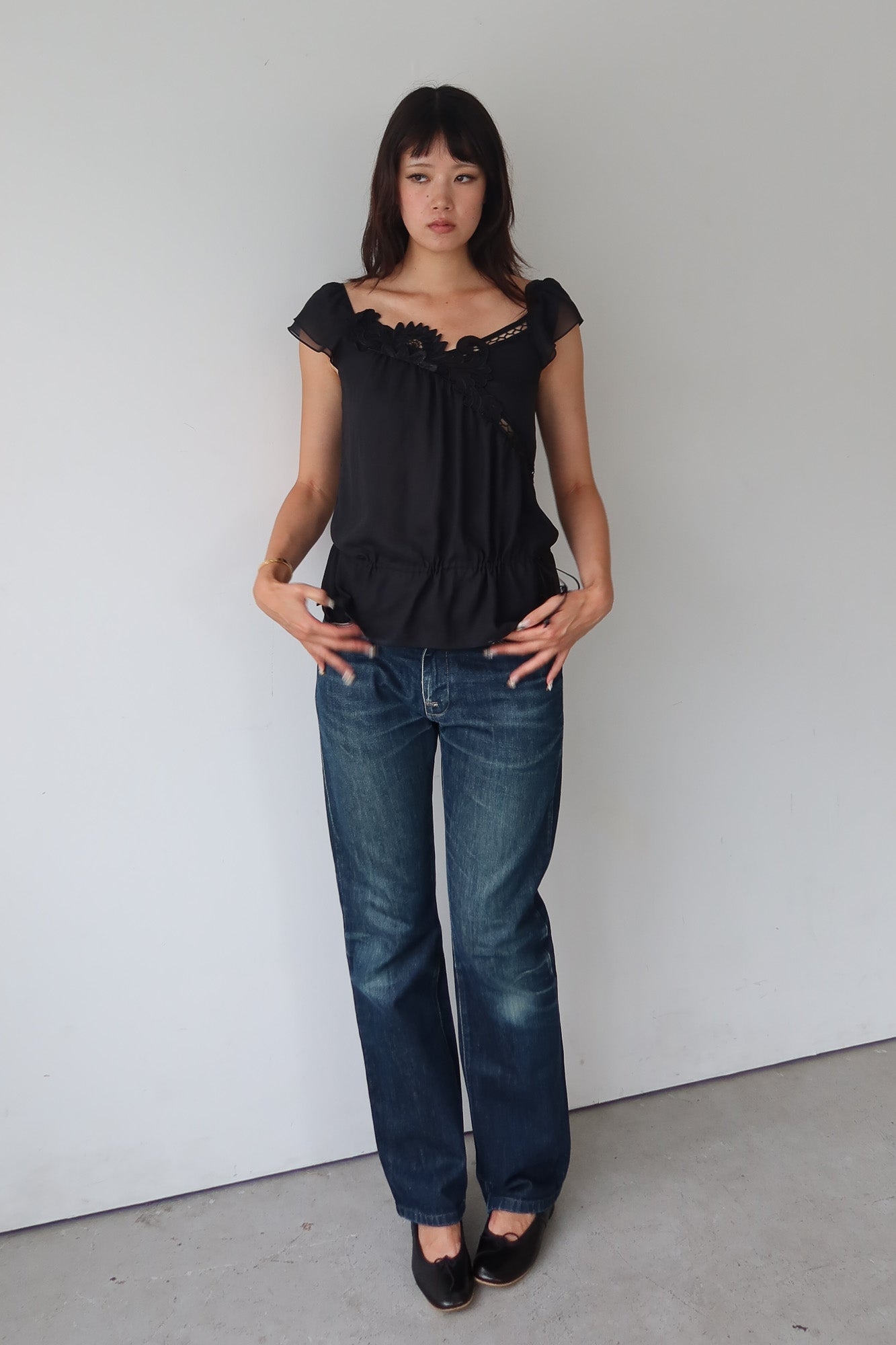 vivienne tam | floral appliqué top